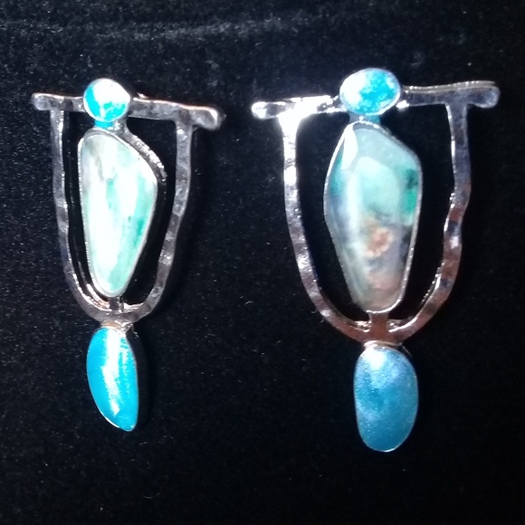 Turquoise and silver earrings - Picture 1 of 3